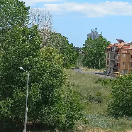 Апартамент Sunny And Spacious - Quiet Area In By Flat Mаnager Несебър